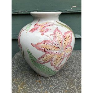 ANDREA BY SADEK ORIENTAL PORCELAIN Vase Urn RAISED Pink Lily Floral Design